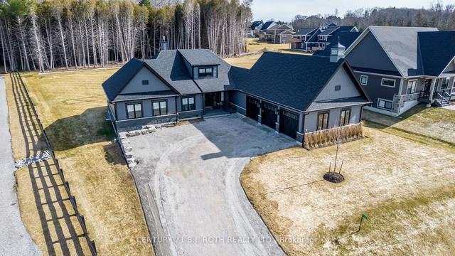 7 Cleveland Crt, House detached with 3 bedrooms, 4 bathrooms and 9 parking in Oro Medonte ON | Image 1