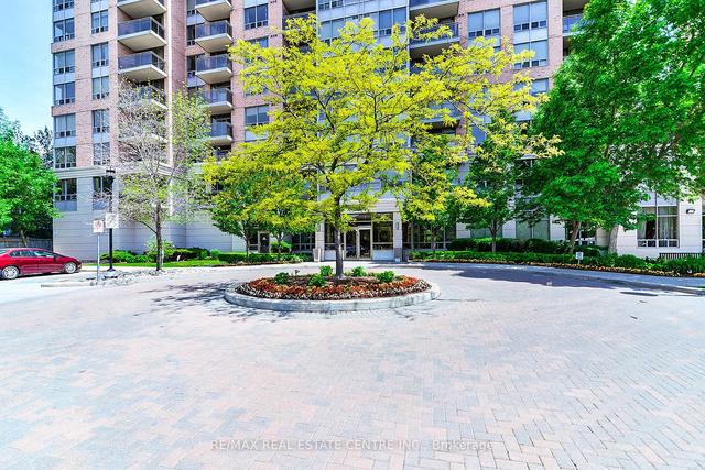 1013 - 55 Strathaven Dr, Condo with 2 bedrooms, 2 bathrooms and 1 parking in Mississauga ON | Image 12