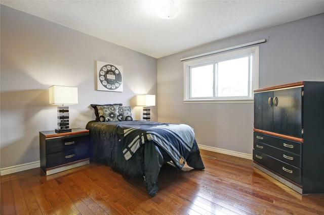 43 Birdsilver Gdns, House detached with 4 bedrooms, 4 bathrooms and 8 parking in Toronto ON | Image 17