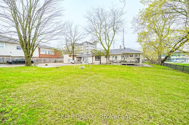 7821 Kennedy Rd, House detached with 3 bedrooms, 4 bathrooms and 20 parking in Markham ON | Image 14