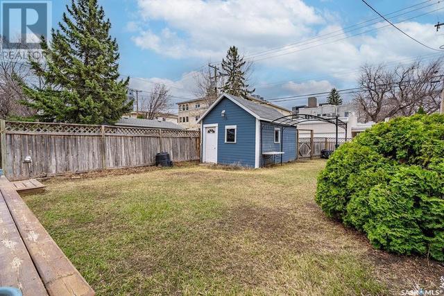 502 10th St E, House detached with 3 bedrooms, 2 bathrooms and null parking in Saskatoon SK | Image 41