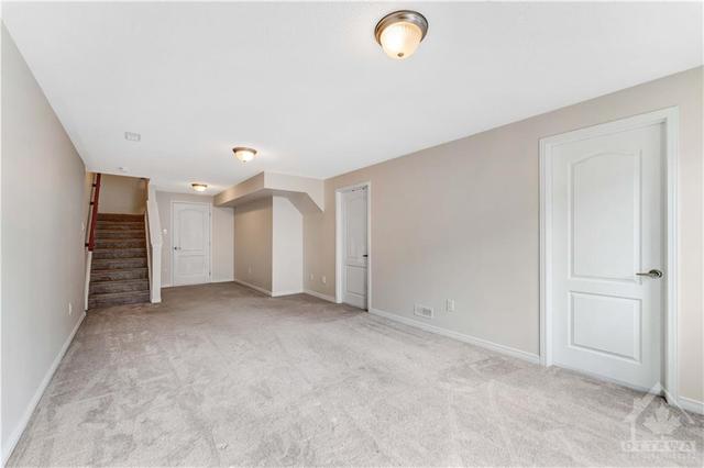 424 Meadowbreeze Drive, Townhouse with 3 bedrooms, 3 bathrooms and 3 parking in Ottawa ON | Image 29