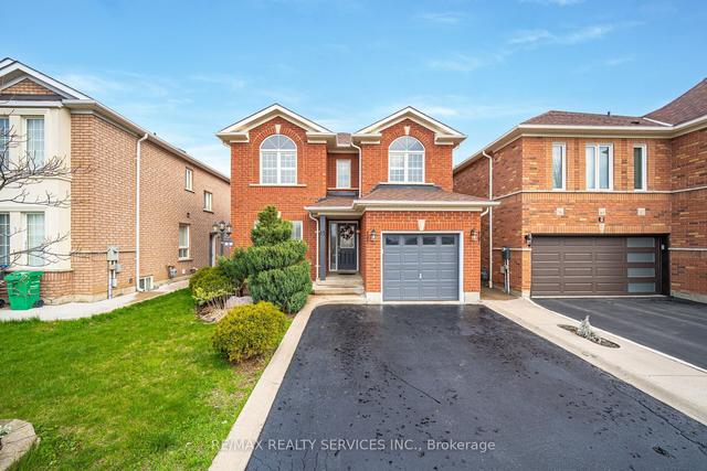 11 Galveston Cres, House detached with 3 bedrooms, 4 bathrooms and 4 parking in Brampton ON | Image 12