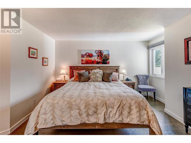 114 - 1885 Parkview Cres, House attached with 3 bedrooms, 2 bathrooms and 4 parking in Kelowna BC | Image 13