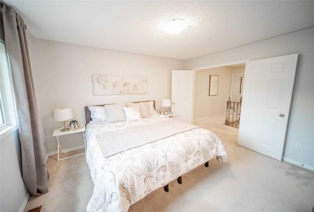 44 Bradley Dr, House attached with 3 bedrooms, 3 bathrooms and 3 parking in Halton Hills ON | Image 8