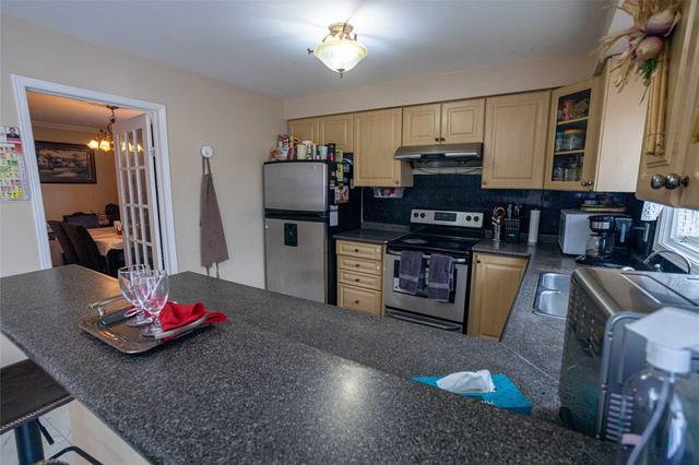 upper - 68 Horsham St, House detached with 4 bedrooms, 3 bathrooms and 5 parking in Brampton ON | Image 11