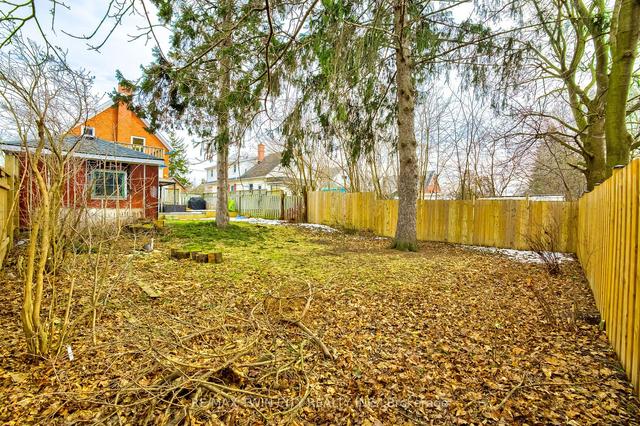 131 Samuel St, House detached with 3 bedrooms, 1 bathrooms and 3 parking in Kitchener ON | Image 20