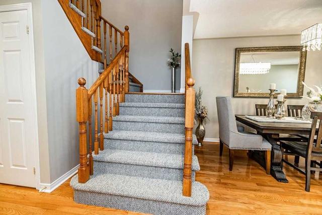 10 Rockgarden Trail, House attached with 3 bedrooms, 4 bathrooms and 3 parking in Brampton ON | Image 5