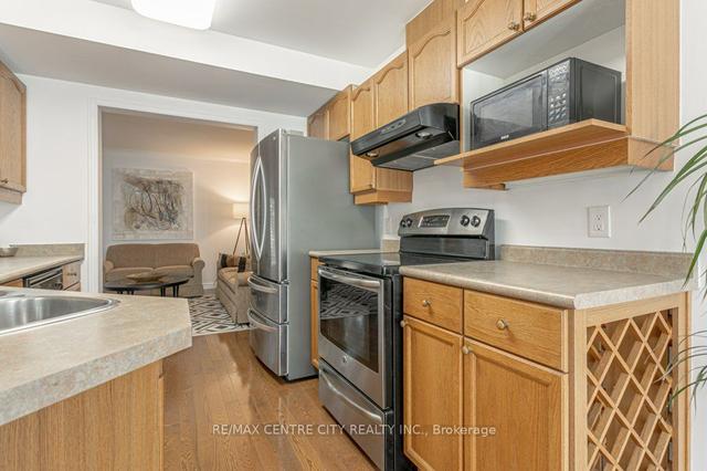 34 - 20 Kernohan Pky, Townhouse with 3 bedrooms, 2 bathrooms and 1 parking in London ON | Image 3