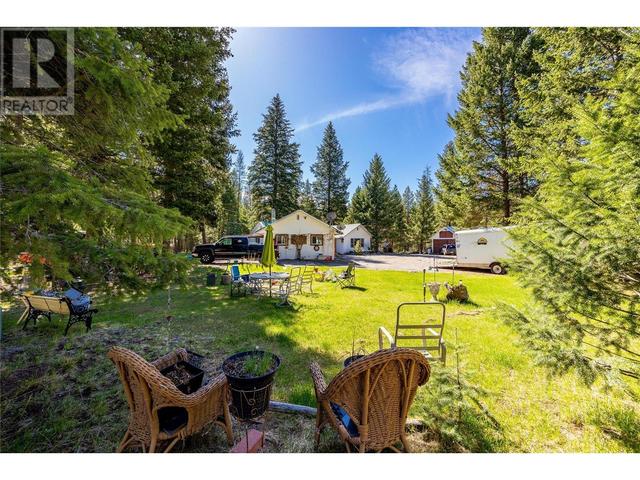 6580 Hwy 33 Hwy, House detached with 4 bedrooms, 2 bathrooms and 400 parking in Kootenay Boundary E BC | Image 18