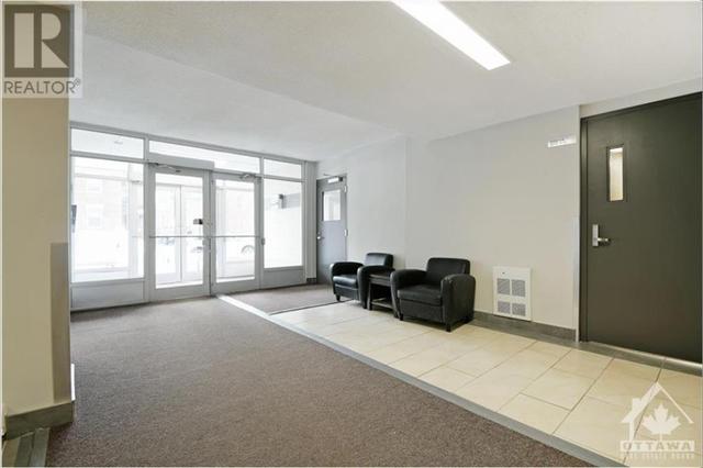 304 - 324 Cambridge St N, Condo with 0 bedrooms, 1 bathrooms and 1 parking in Ottawa ON | Image 2