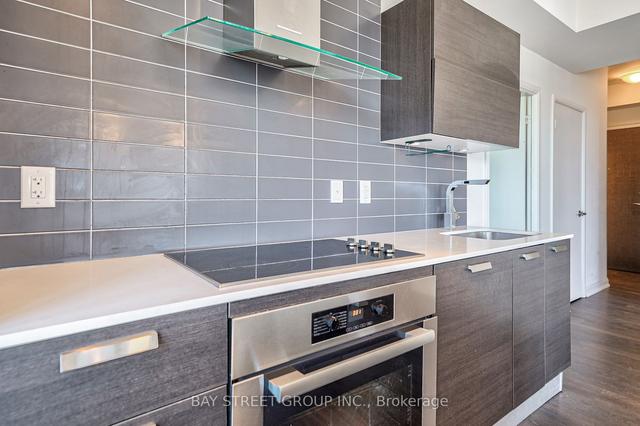 2208 - 11 Bogert Ave, Condo with 2 bedrooms, 2 bathrooms and 1 parking in Toronto ON | Image 18