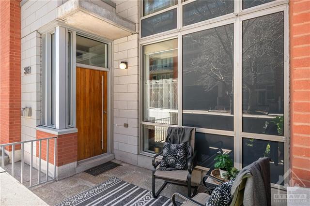 351 Mcleod St, Townhouse with 1 bedrooms, 1 bathrooms and 1 parking in Ottawa ON | Image 5