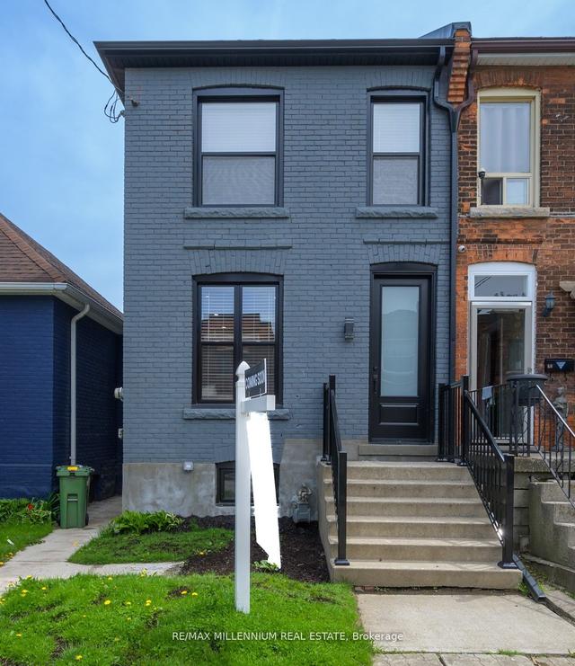 42 Madison Ave, House semidetached with 3 bedrooms, 3 bathrooms and 1 parking in Hamilton ON | Image 1