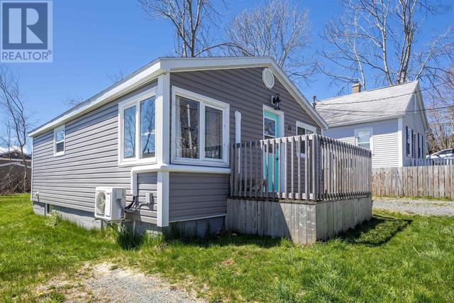 21 Wendy St, House detached with 2 bedrooms, 1 bathrooms and null parking in Cape Breton NS | Image 18