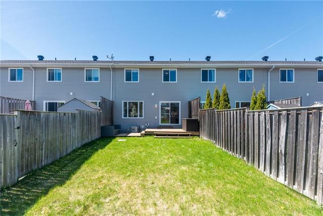 39 Winston Ave, Townhouse with 3 bedrooms, 3 bathrooms and 2 parking in Petawawa ON | Image 28