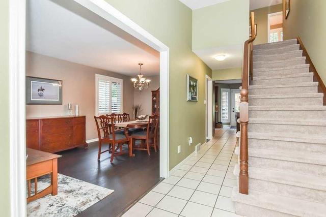 58 Tanager Dr, House detached with 5 bedrooms, 4 bathrooms and 4 parking in Guelph ON | Image 2