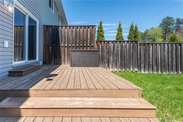 39 Winston Ave, Townhouse with 3 bedrooms, 3 bathrooms and 2 parking in Petawawa ON | Image 27