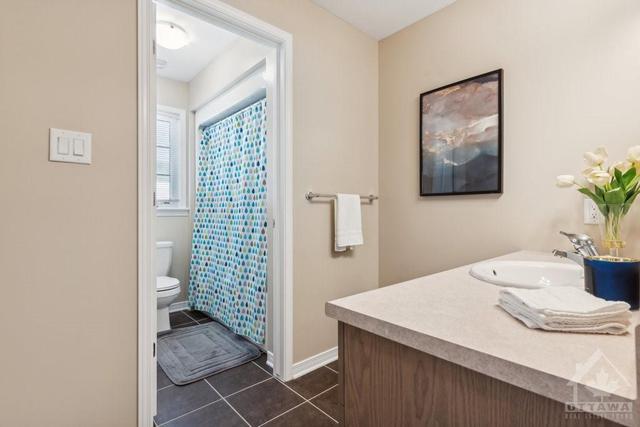128 Culloden Cres, House detached with 4 bedrooms, 4 bathrooms and 6 parking in Ottawa ON | Image 26