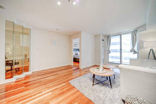 1002 - 801 Bay St, Condo with 1 bedrooms, 2 bathrooms and 1 parking in Toronto ON | Image 18