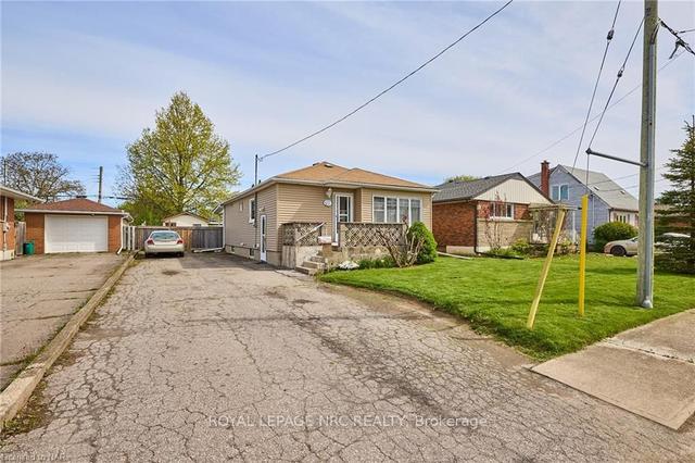 66 Rose Ave, House detached with 3 bedrooms, 2 bathrooms and 6 parking in Thorold ON | Image 12