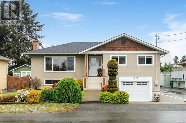 1870 Kings Rd, House detached with 4 bedrooms, 3 bathrooms and 4 parking in Saanich BC | Image 1