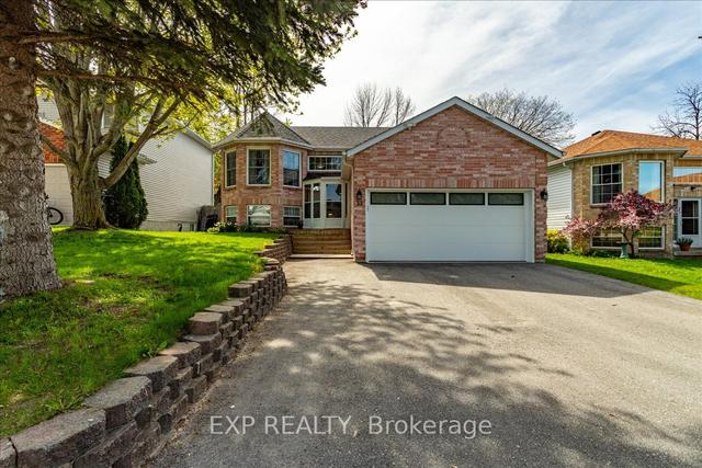 35 Reid Cres, House detached with 3 bedrooms, 2 bathrooms and 4 parking in Collingwood ON | Image 12
