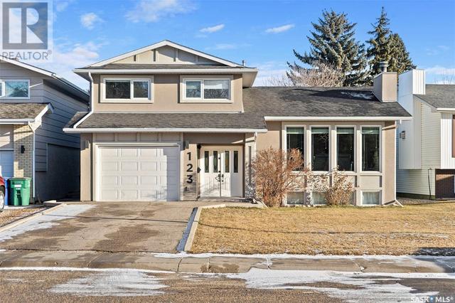 123 Saguenay Dr, House detached with 3 bedrooms, 3 bathrooms and null parking in Saskatoon SK | Image 1