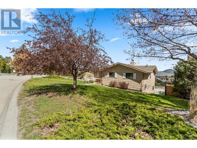 2113 Sifton Ave, House detached with 5 bedrooms, 2 bathrooms and null parking in Kamloops BC | Image 36