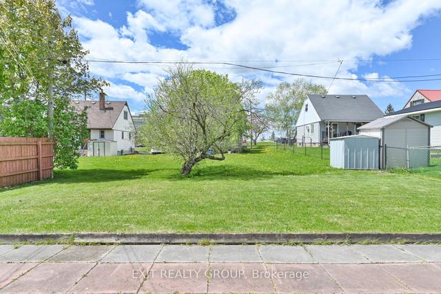 14 Third St, House detached with 3 bedrooms, 1 bathrooms and 4 parking in Belleville ON | Image 26