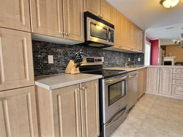 814 Lakeridge Dr, Townhouse with 2 bedrooms, 3 bathrooms and 2 parking in Ottawa ON | Image 8