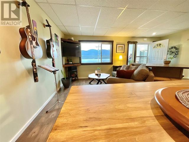 D - 3610 Eagle Bay Rd, Condo with 2 bedrooms, 1 bathrooms and 2 parking in Columbia Shuswap C BC | Image 25