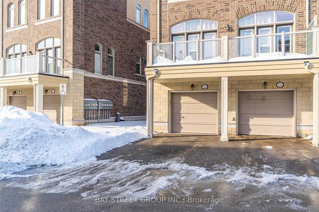 208 Glad Park Ave, Townhouse with 2 bedrooms, 3 bathrooms and 2 parking in Whitchurch Stouffville ON | Image 21