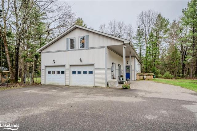 157 N Waseosa Lake Rd, House detached with 3 bedrooms, 2 bathrooms and 8 parking in Huntsville ON | Image 40