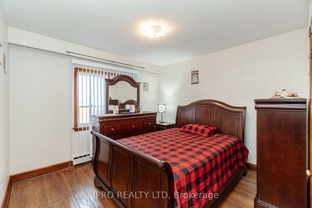 46 Algie Ave, House detached with 5 bedrooms, 2 bathrooms and 5 parking in Toronto ON | Image 16