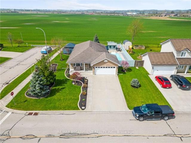 31 Donna Dr, House detached with 2 bedrooms, 3 bathrooms and 4 parking in Haldimand County ON | Image 36