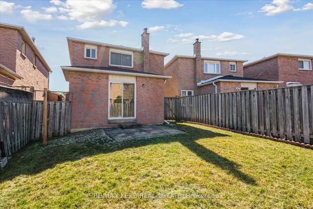 MAIN - 42 Silbury Dr, House detached with 3 bedrooms, 2 bathrooms and 4 parking in Toronto ON | Image 8
