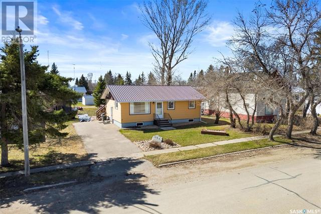 126 2nd Avenue E, House detached with 3 bedrooms, 1 bathrooms and null parking in Montmartre SK | Image 39