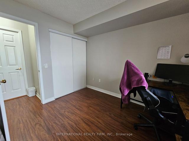 1007 - 55 Strathaven Dr, Condo with 2 bedrooms, 2 bathrooms and 1 parking in Mississauga ON | Image 3