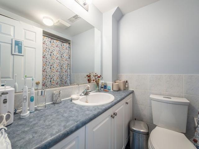 190 Ossington Ave, Home with 6 bedrooms, 3 bathrooms and 2 parking in Toronto ON | Image 21