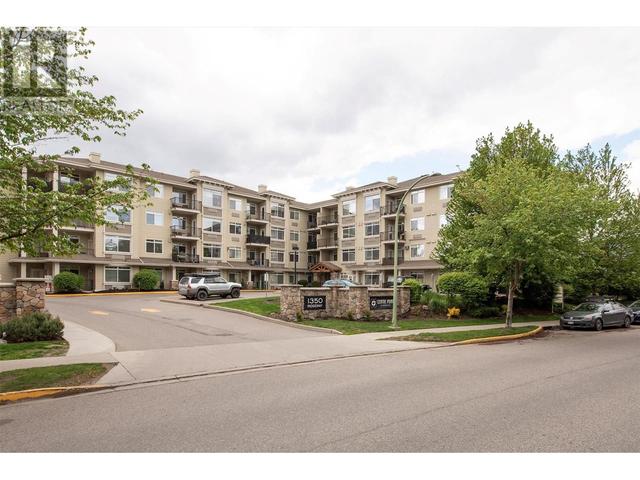 104 - 1350 Ridgeway Dr, Condo with 2 bedrooms, 2 bathrooms and 1 parking in Kelowna BC | Image 38