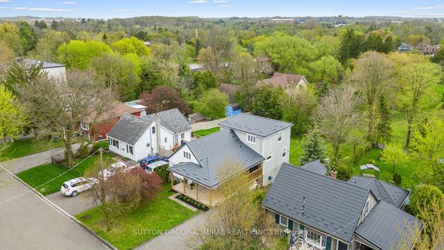 744 Arthur St, House detached with 4 bedrooms, 2 bathrooms and 4 parking in Newmarket ON | Image 13