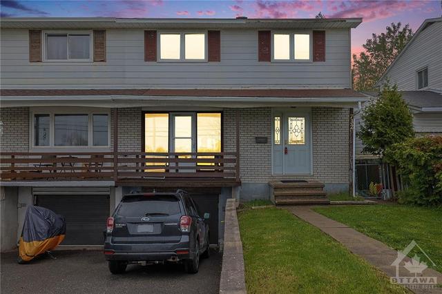732 St Laurent Blvd, Home with 4 bedrooms, 2 bathrooms and 3 parking in Ottawa ON | Image 2
