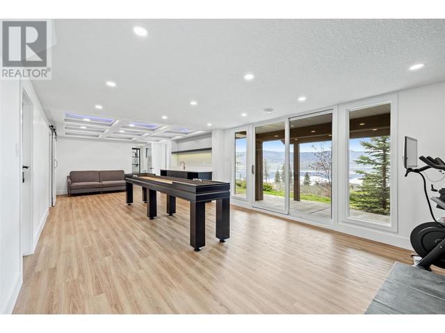 446 Okaview Road, House detached with 3 bedrooms, 3 bathrooms and 4 parking in Kelowna BC | Image 37