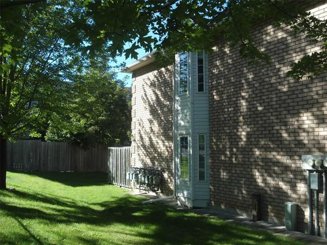 72 - 2737 King St E, Townhouse with 2 bedrooms, 2 bathrooms and 1 parking in Hamilton ON | Image 26