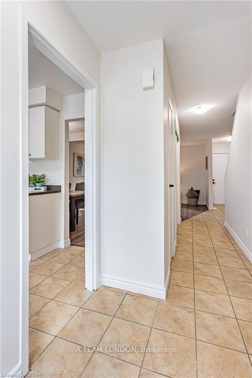 54 - 35 Waterman Ave, Townhouse with 3 bedrooms, 2 bathrooms and 1 parking in London ON | Image 31