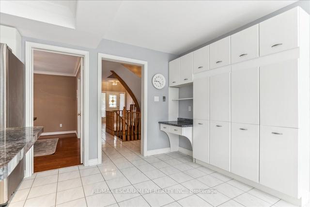 1214 Glenashton Dr, House detached with 4 bedrooms, 4 bathrooms and 4 parking in Oakville ON | Image 4