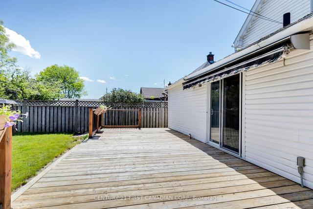 186 St. Julien St, House detached with 2 bedrooms, 2 bathrooms and 3 parking in London ON | Image 24