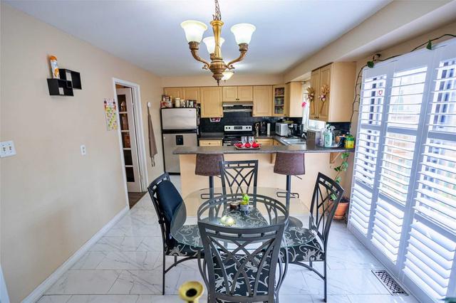 upper - 68 Horsham St, House detached with 4 bedrooms, 3 bathrooms and 5 parking in Brampton ON | Image 6