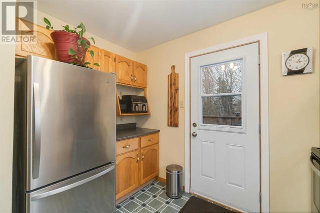 23 Kindling Cres, House semidetached with 3 bedrooms, 1 bathrooms and null parking in Halifax NS | Image 14